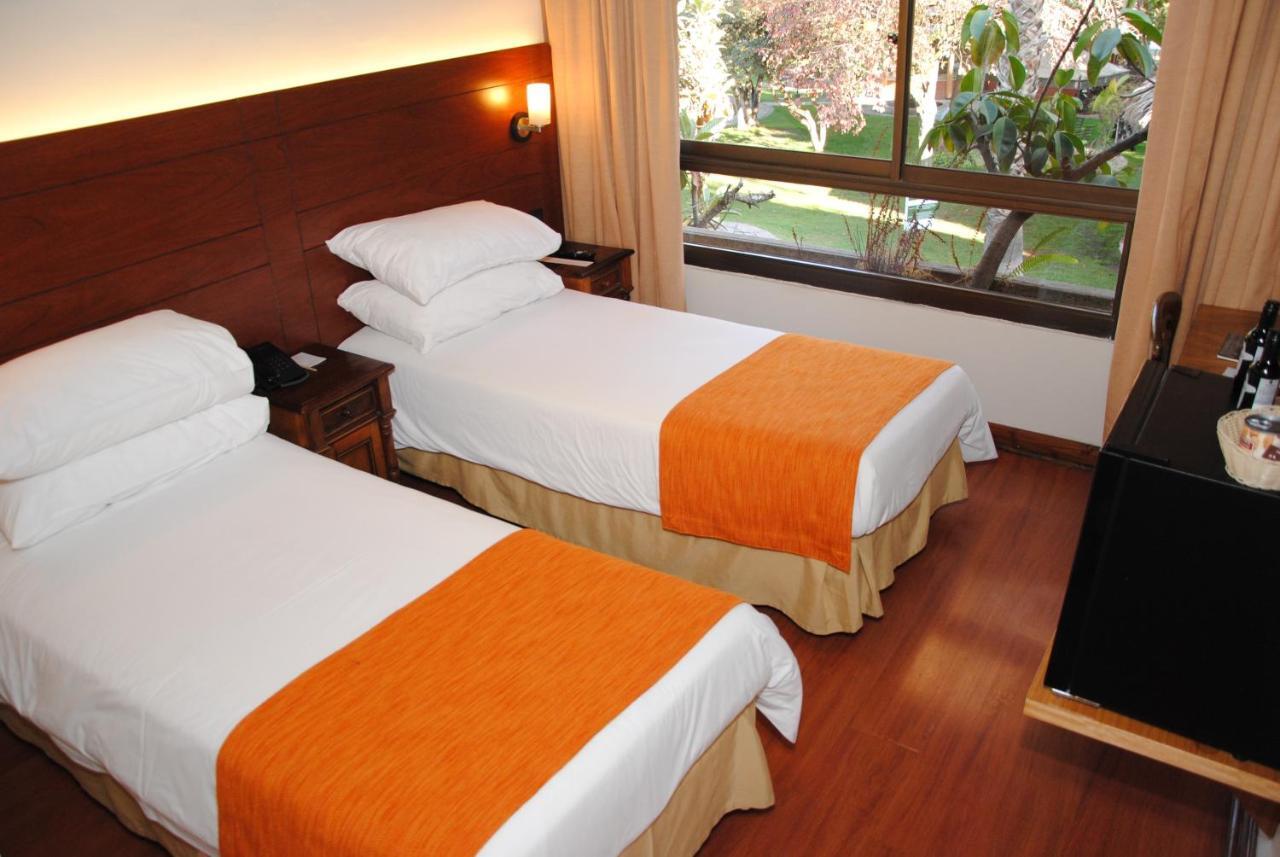 Hotel Y Centro De Eventos Manquehue Las Condes Santiago du Chili Extérieur photo